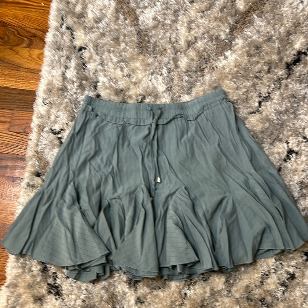 Entro skort flare leg teal drawstring wasitband size large NWOT